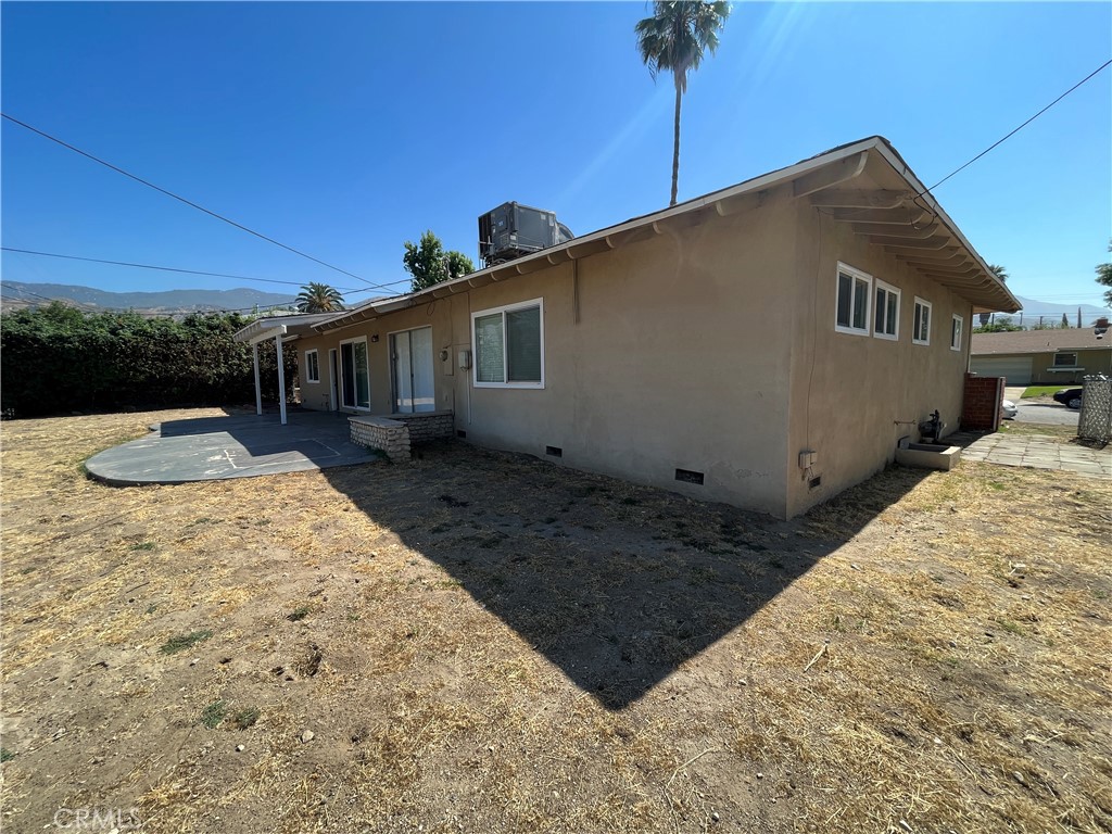 5664 Golondrina Drive