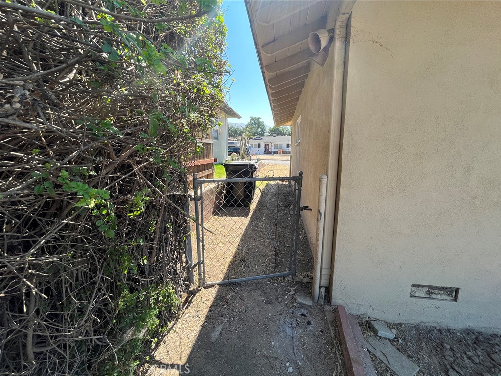 5664 Golondrina Drive