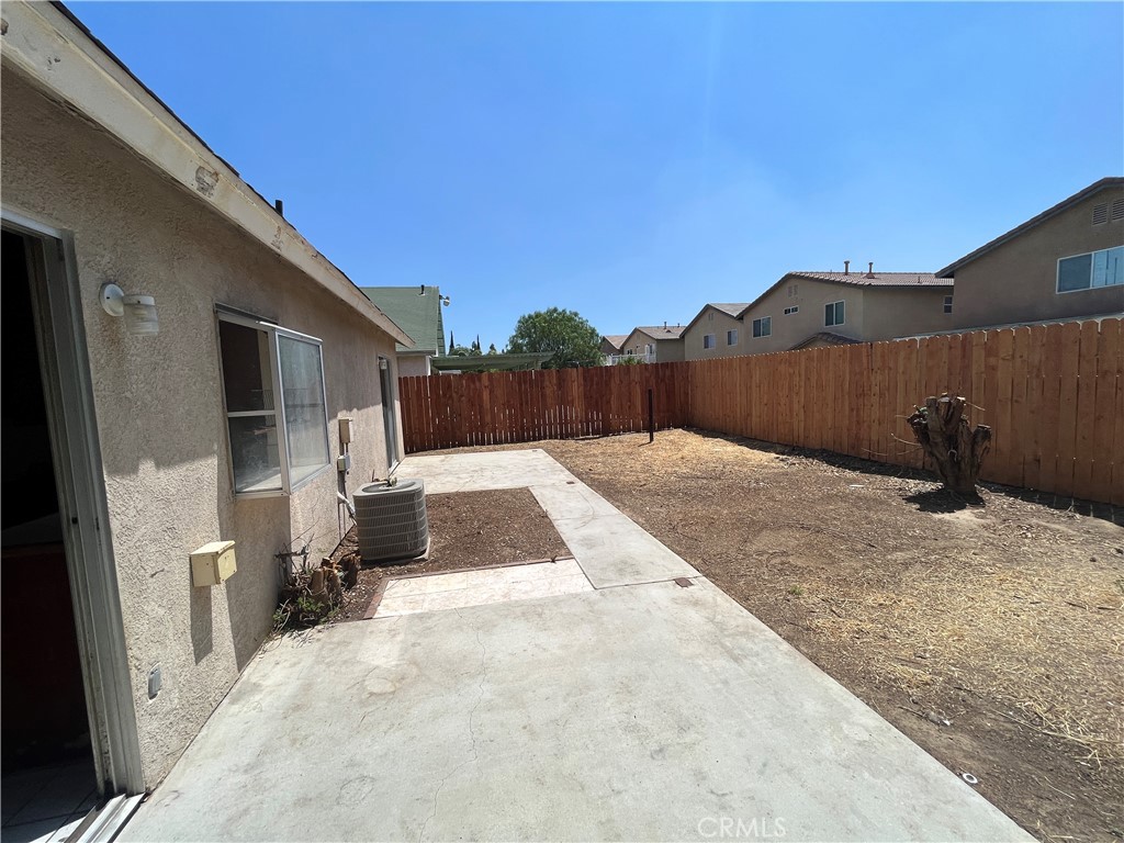 2282 Stonybrook Way