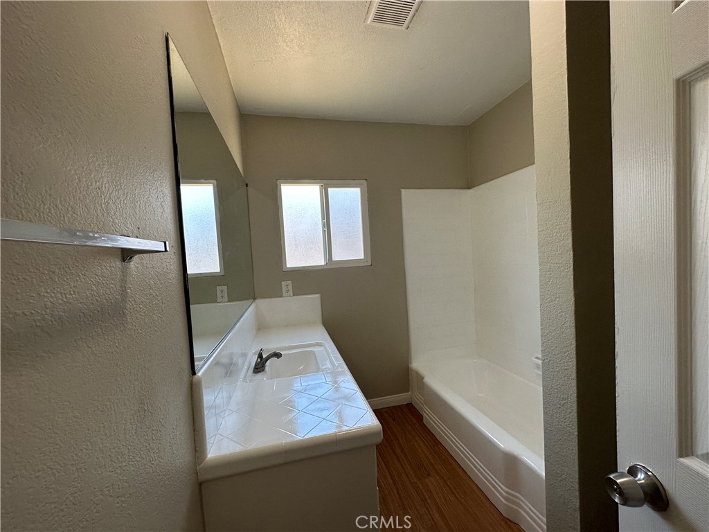 246 Sunrise Avenue