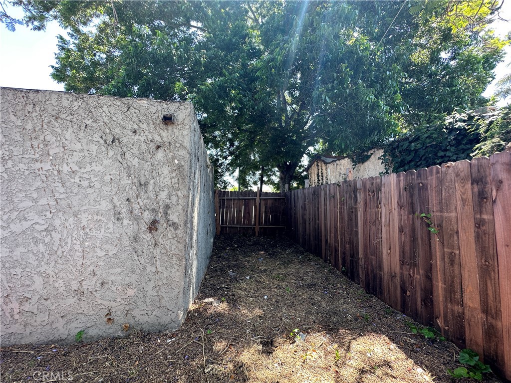 2202 W 75th Street