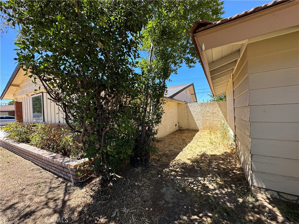 44409 Leatherwood Avenue