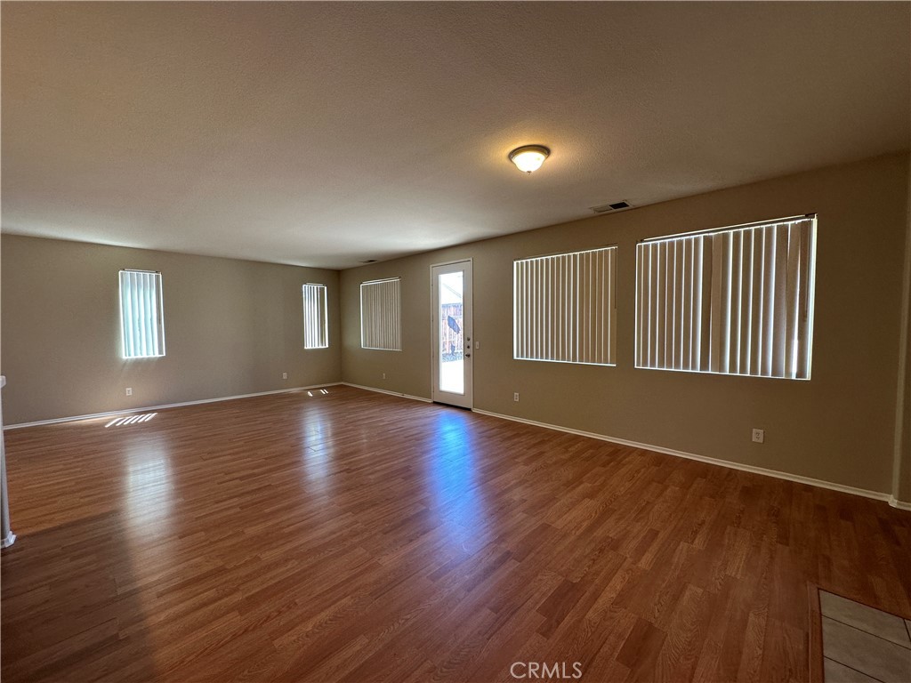 14972 Pearmain Street