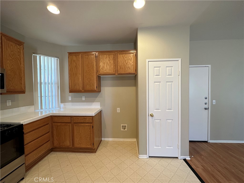 14972 Pearmain Street