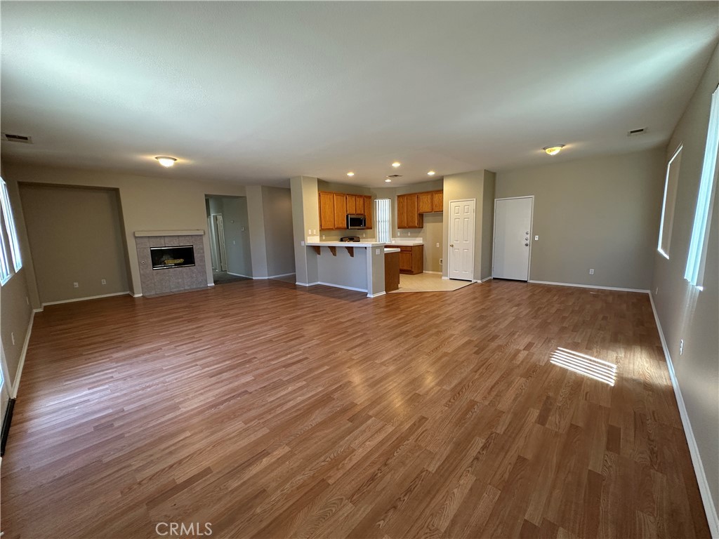 14972 Pearmain Street