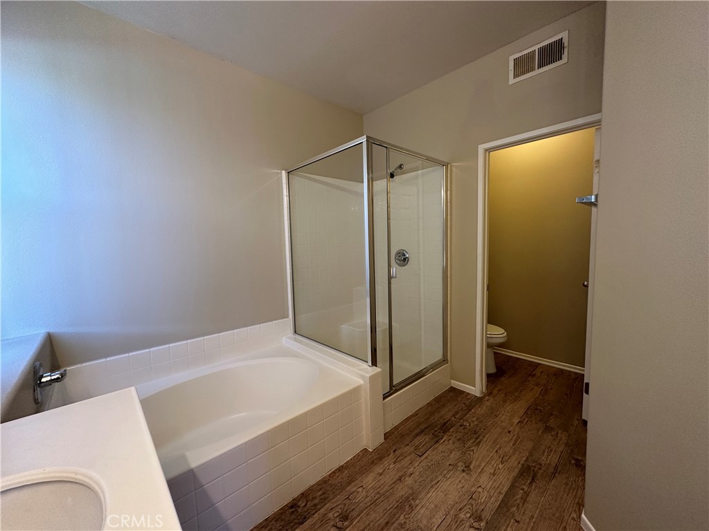 14972 Pearmain Street