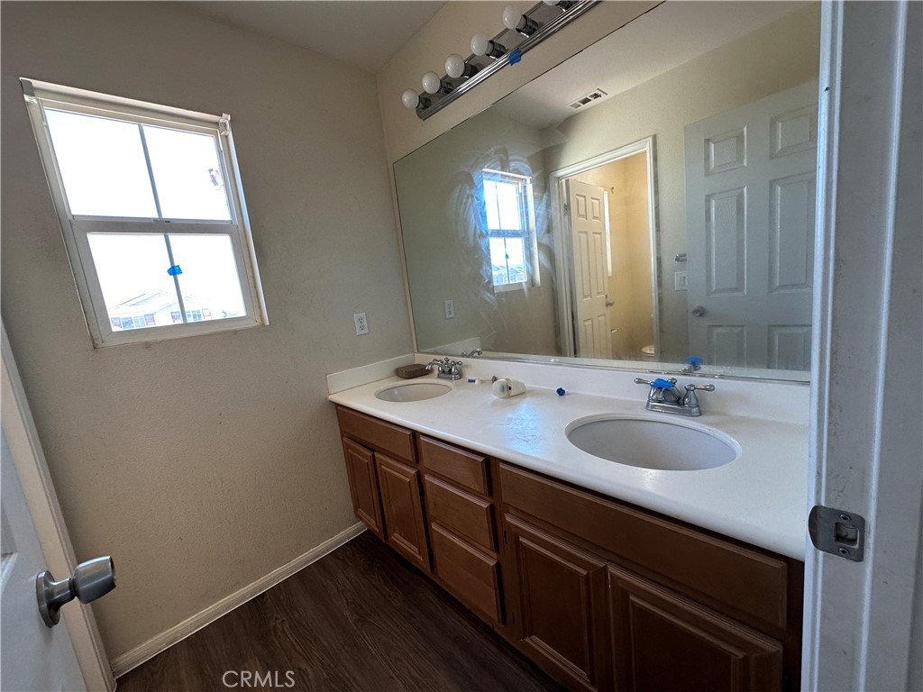 3062 Topaz Lane