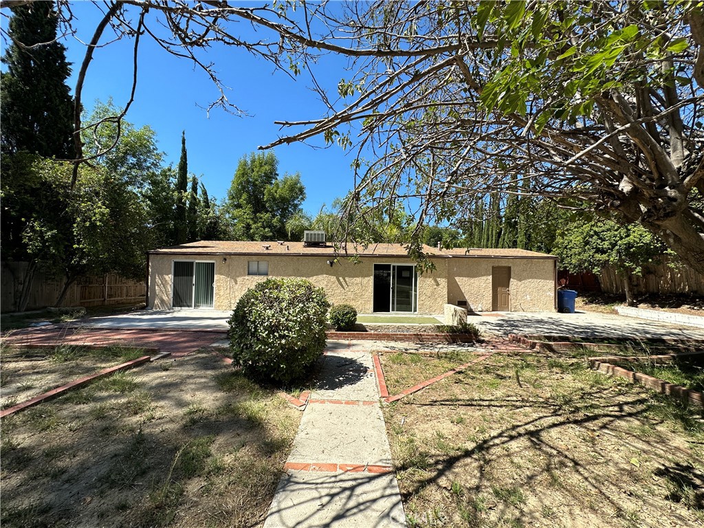 12126 El Oro Way
