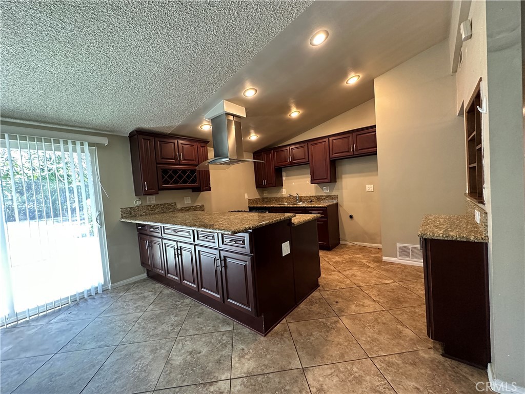 12126 El Oro Way
