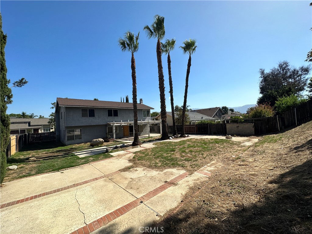 944 Auburndale Street