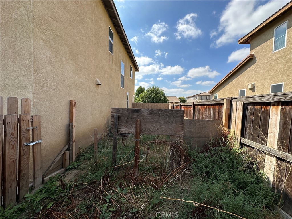 374 Cantata Avenue