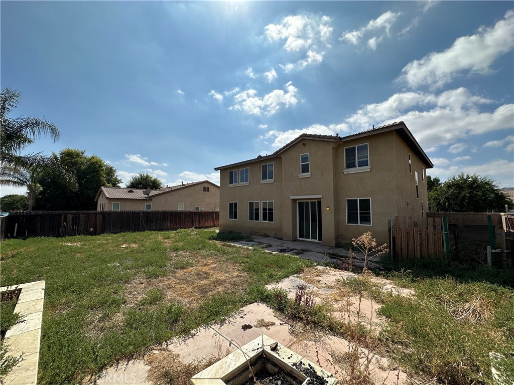 374 Cantata Avenue