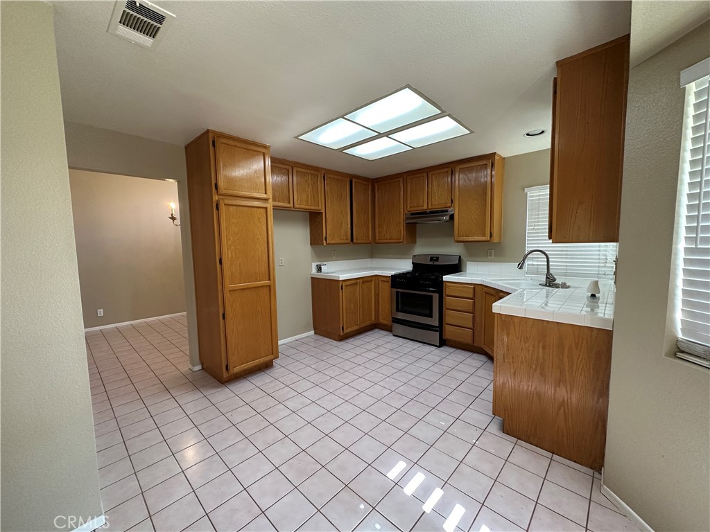 28061 Lemonwood Drive