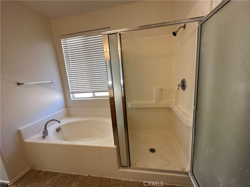 5762 Viking Way
