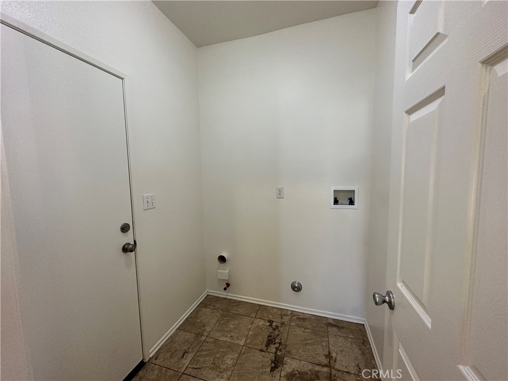 5762 Viking Way