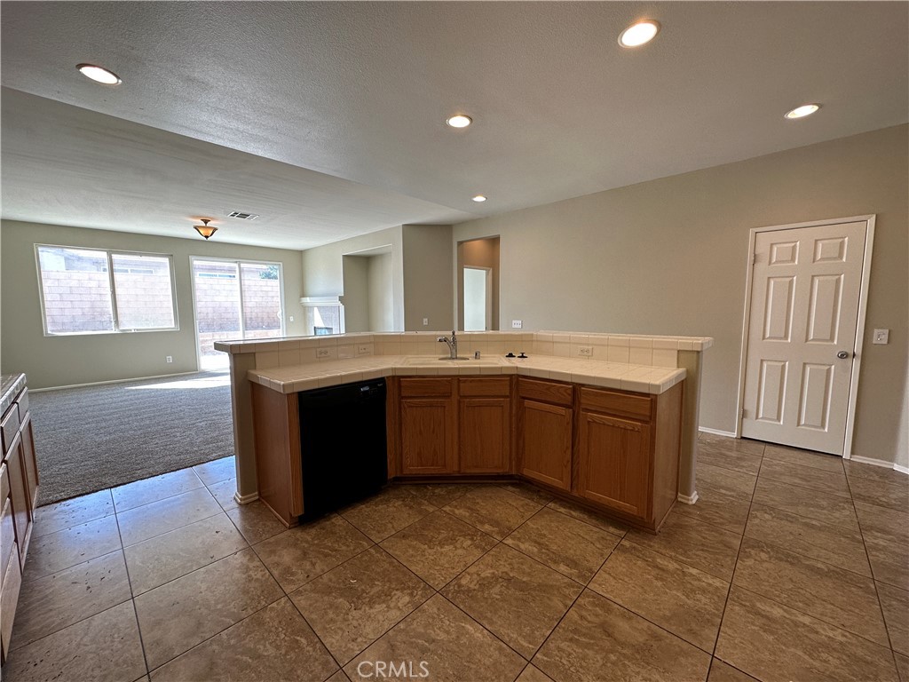 5762 Viking Way