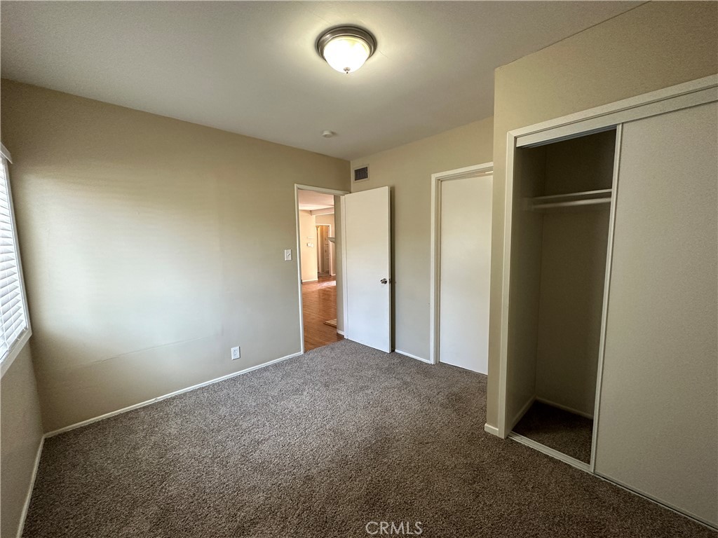 213 Creighton Circle