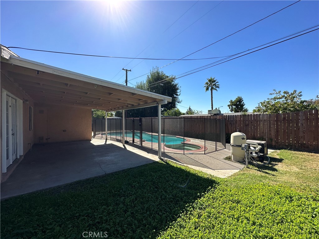 1482 Blythe Avenue
