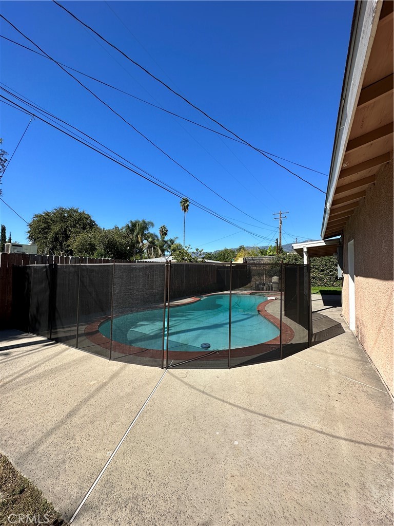 1482 Blythe Avenue