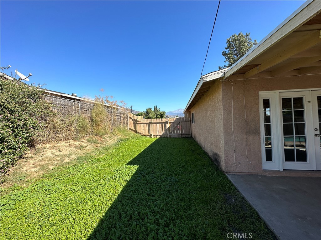 1482 Blythe Avenue