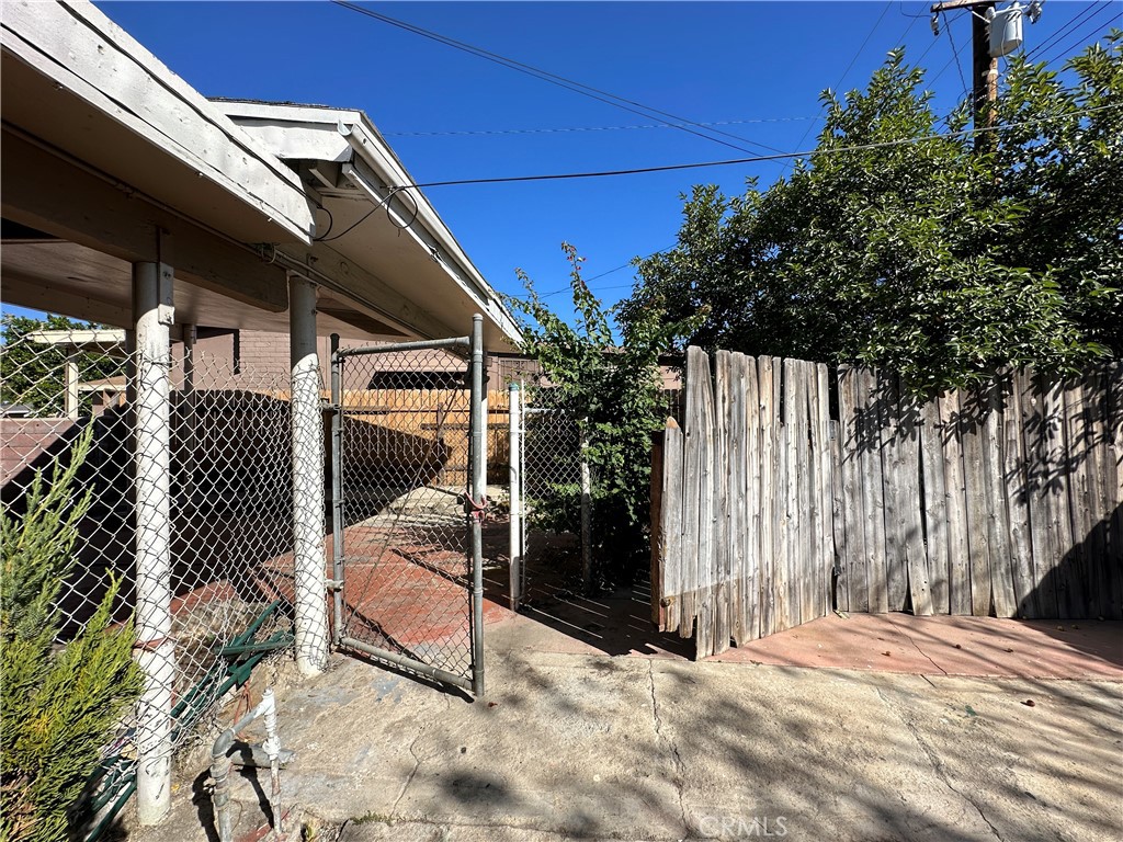 25469 Edgemont Drive