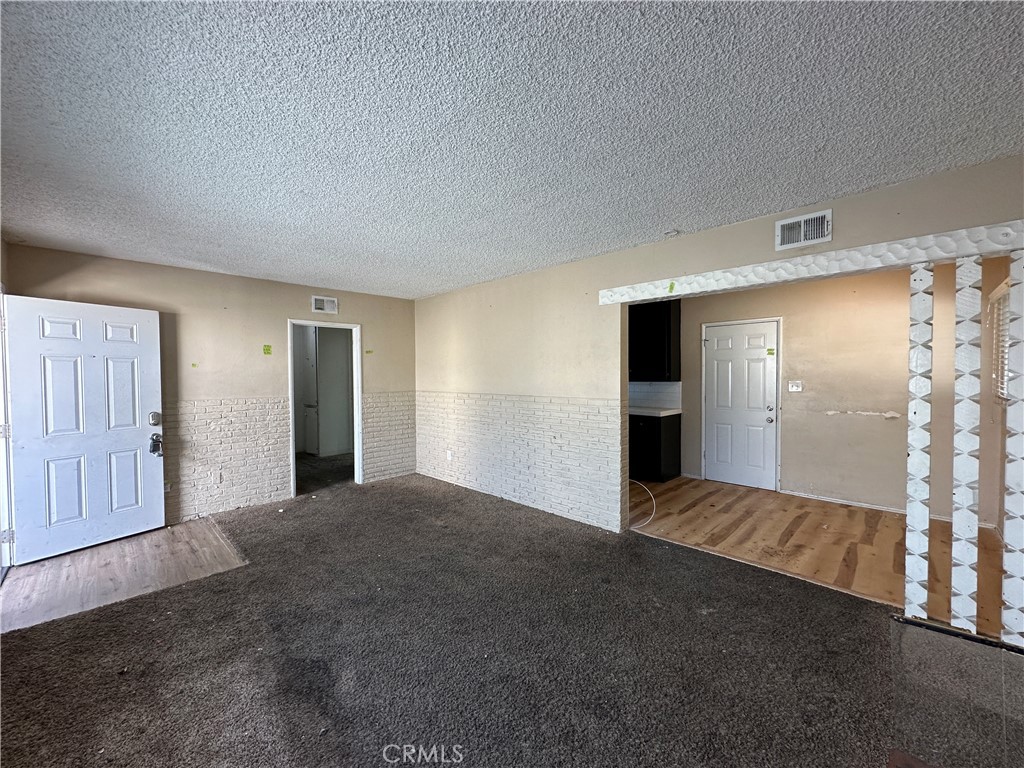 25469 Edgemont Drive