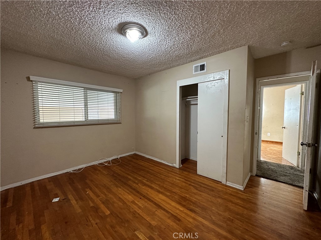 25469 Edgemont Drive