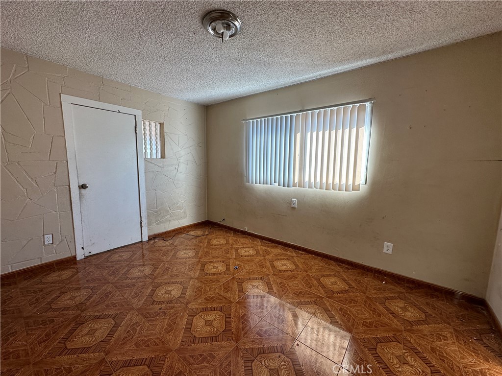 25469 Edgemont Drive