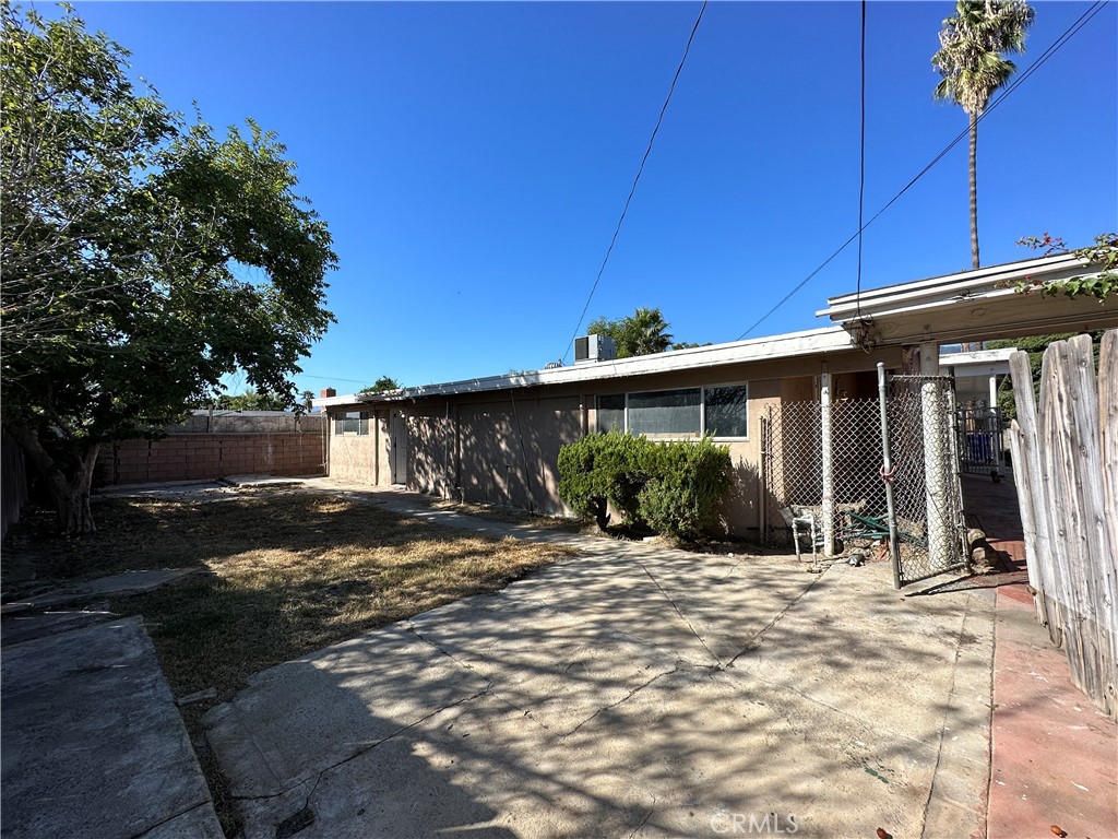 25469 Edgemont Drive