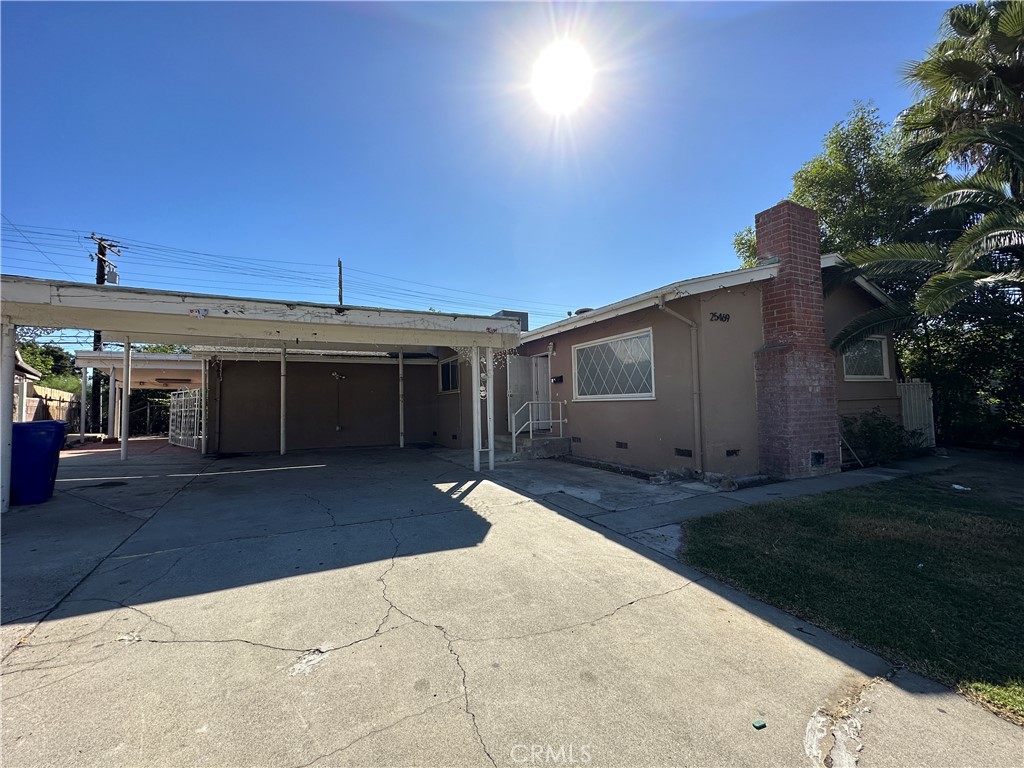 25469 Edgemont Drive