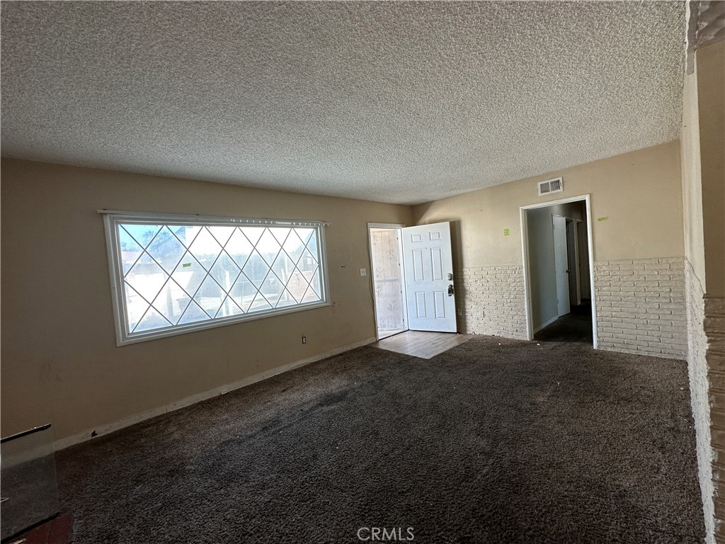 25469 Edgemont Drive