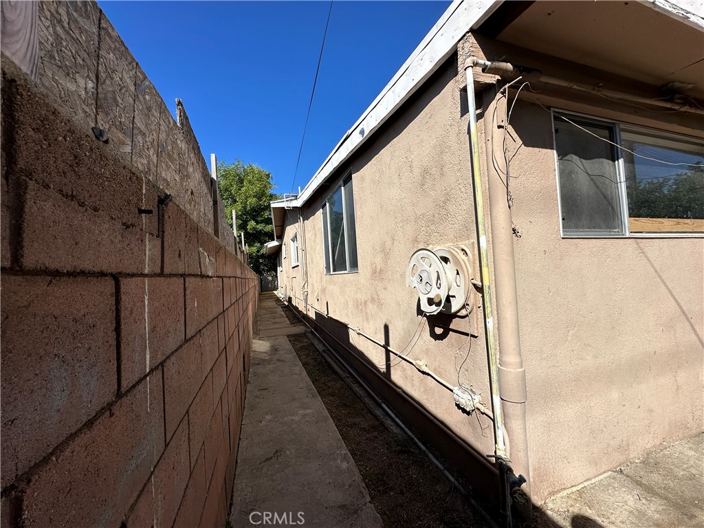 25469 Edgemont Drive