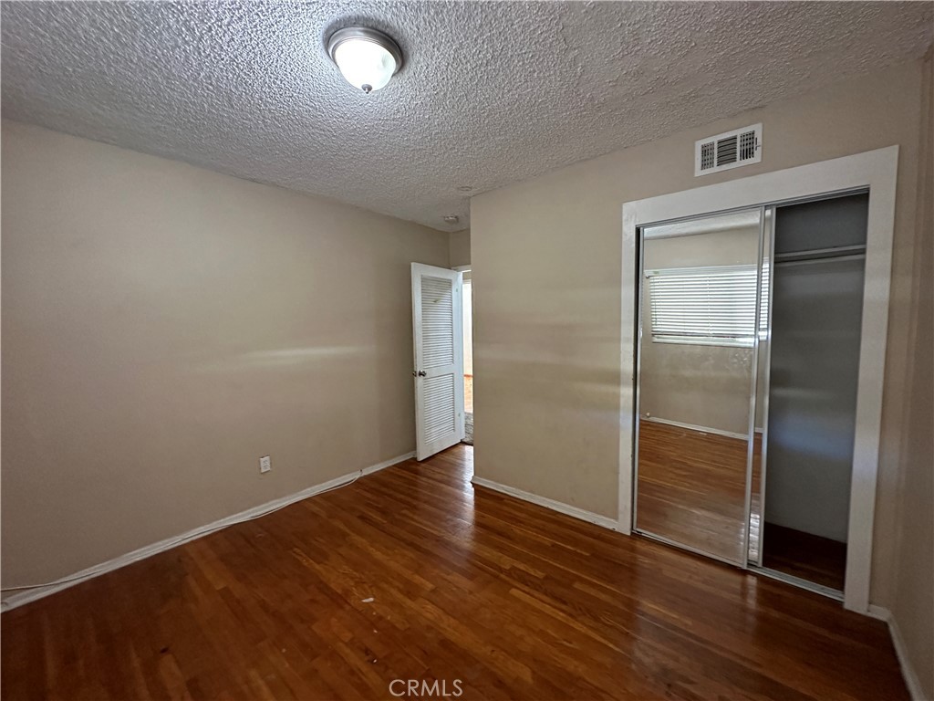 25469 Edgemont Drive
