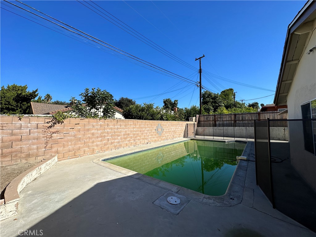 3029 E Merrygrove Street