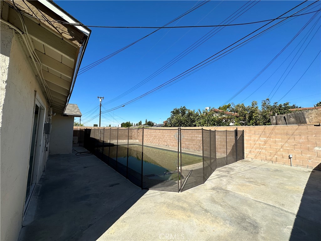 3029 E Merrygrove Street
