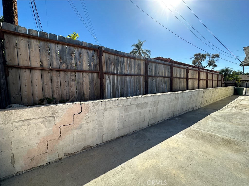 3029 E Merrygrove Street