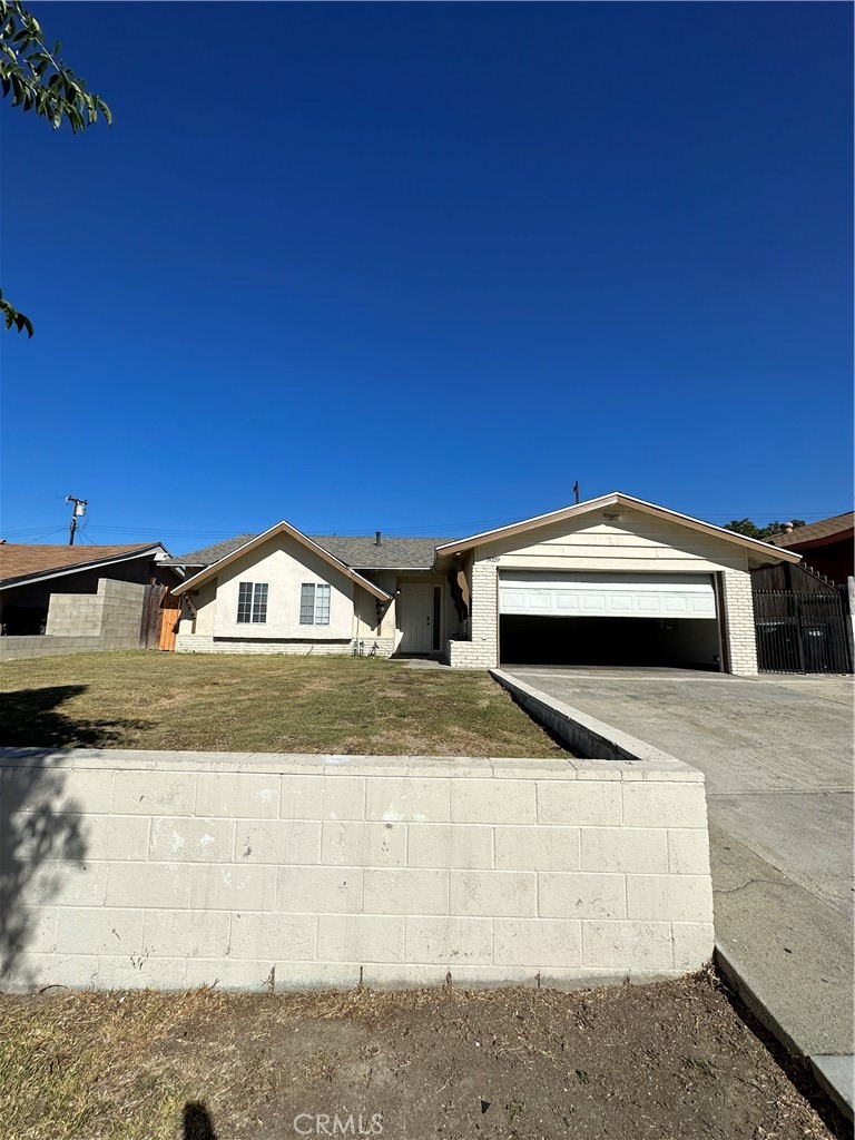 3029 E Merrygrove Street