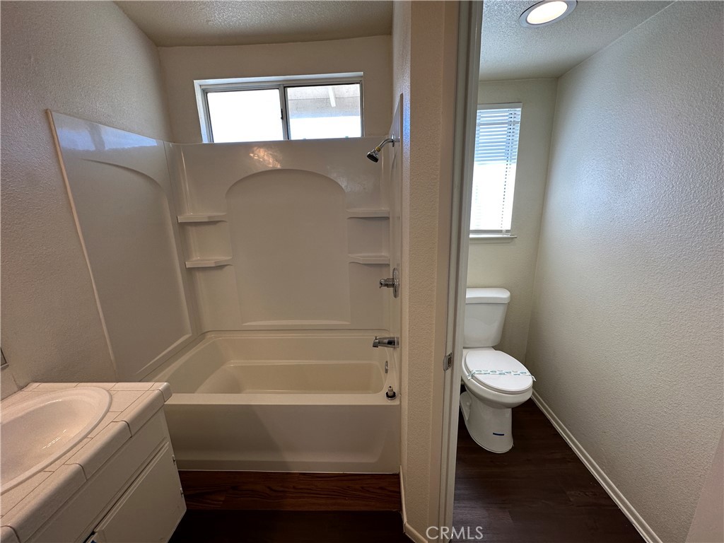 43391 Avenida Miraflores
