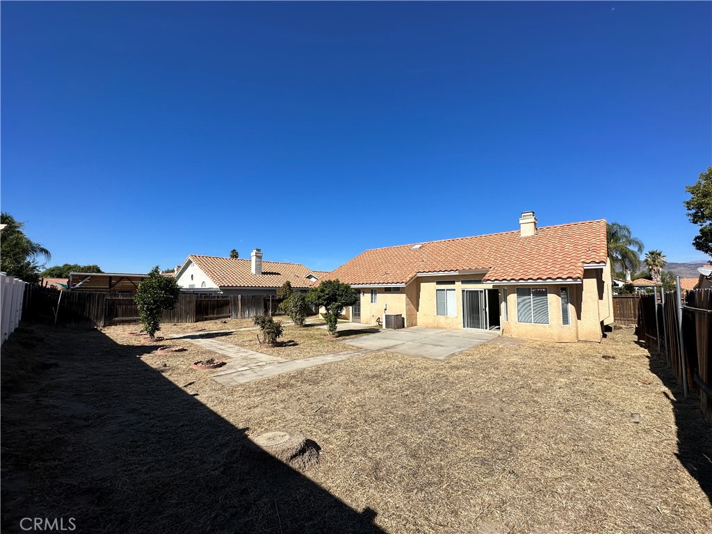 43391 Avenida Miraflores