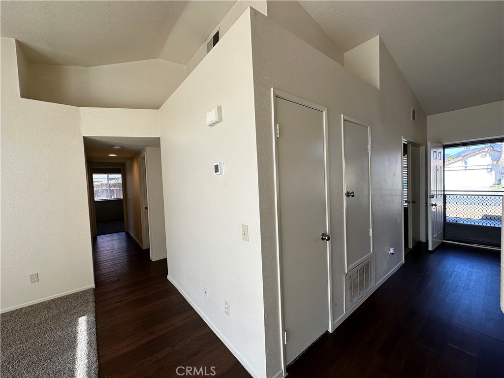 43391 Avenida Miraflores
