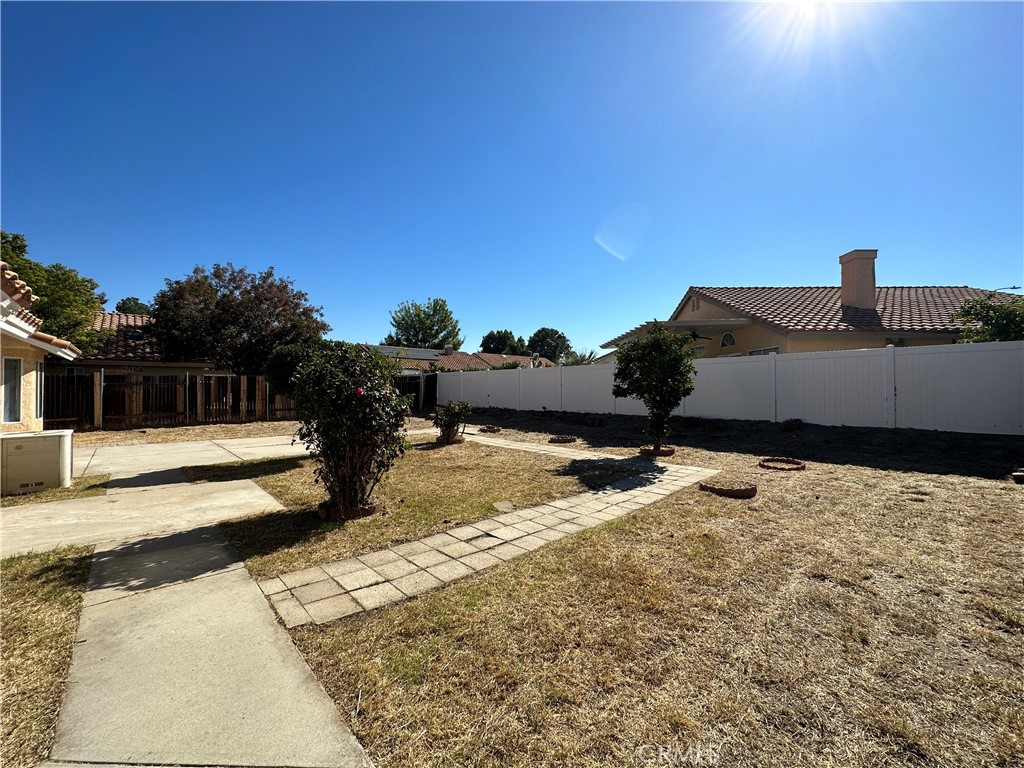 43391 Avenida Miraflores