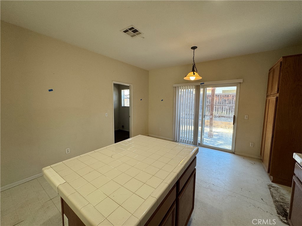 3888 Albillo Loop