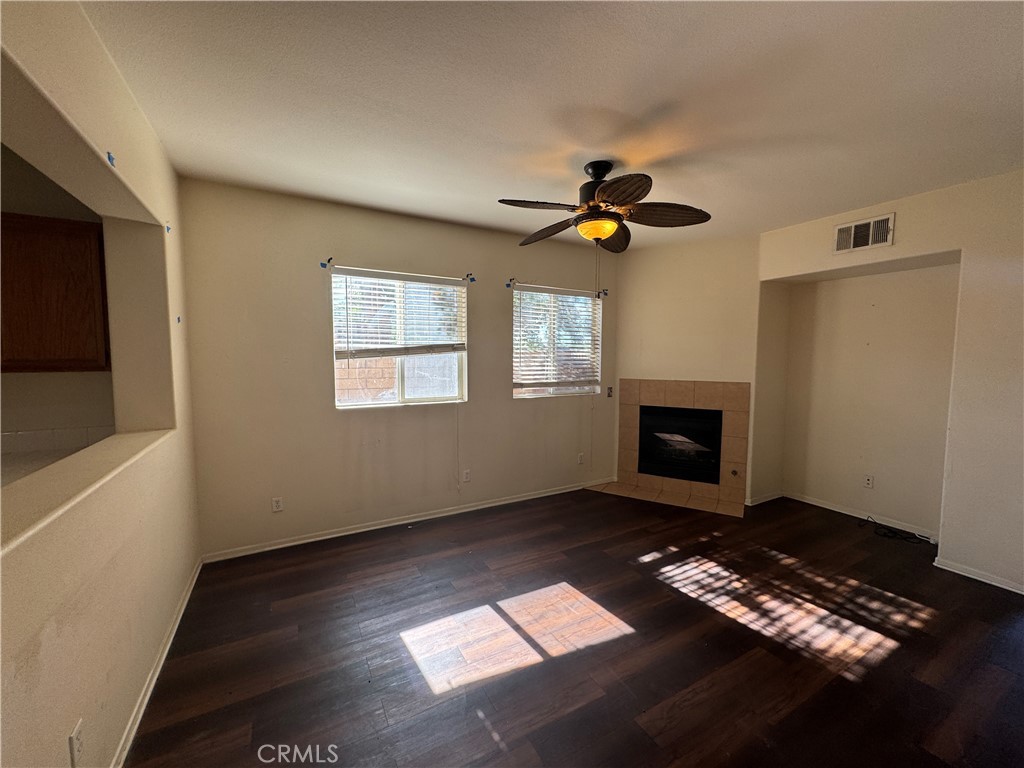 3888 Albillo Loop