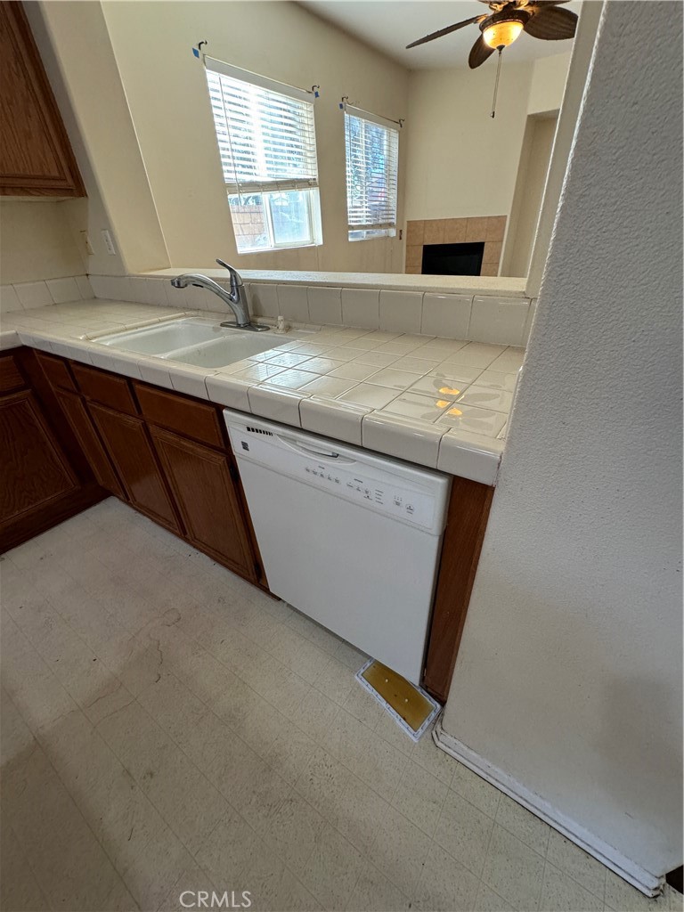 3888 Albillo Loop