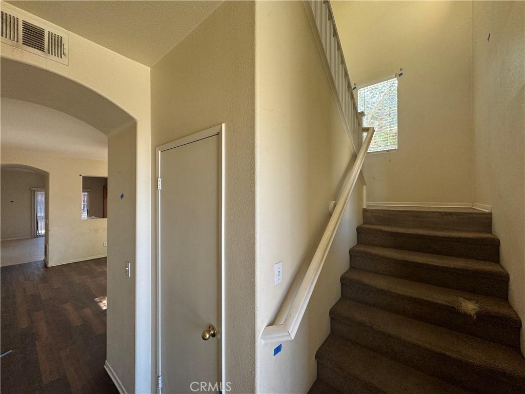 3888 Albillo Loop