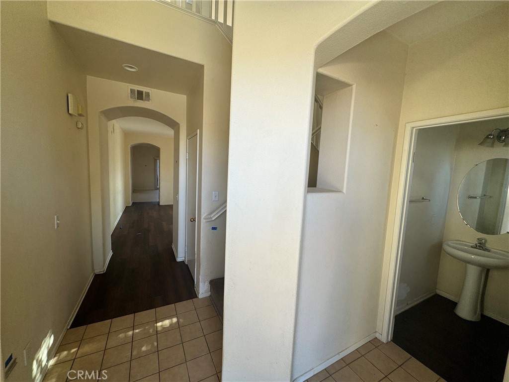 3888 Albillo Loop