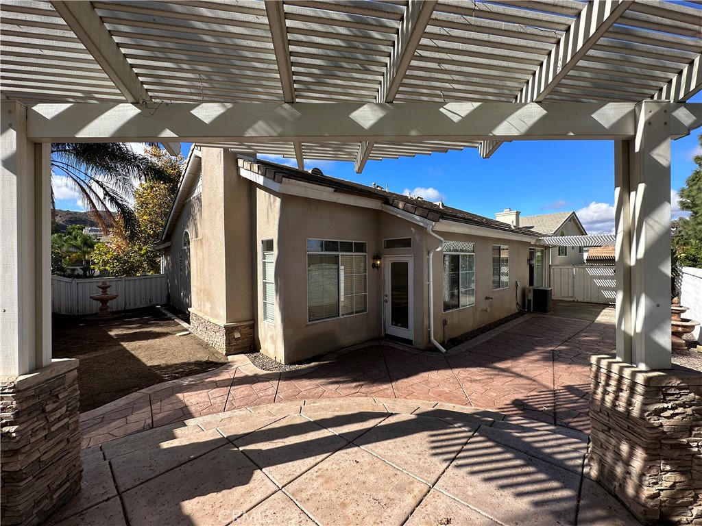 29114 Wayfarer Lane