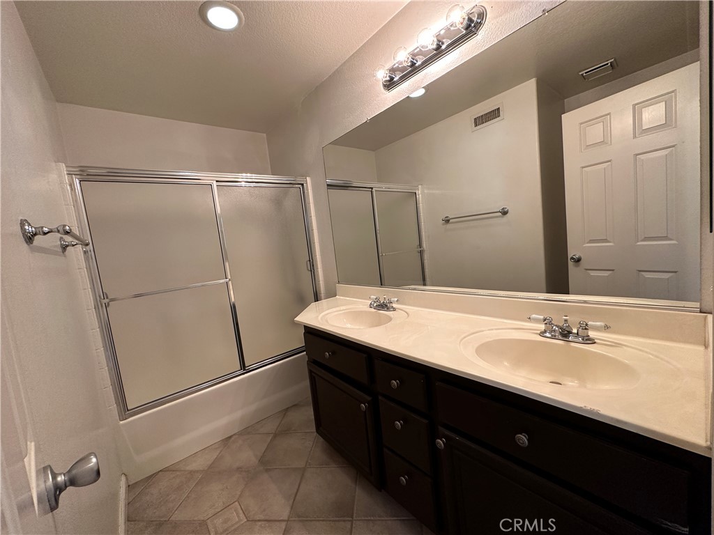 29114 Wayfarer Lane