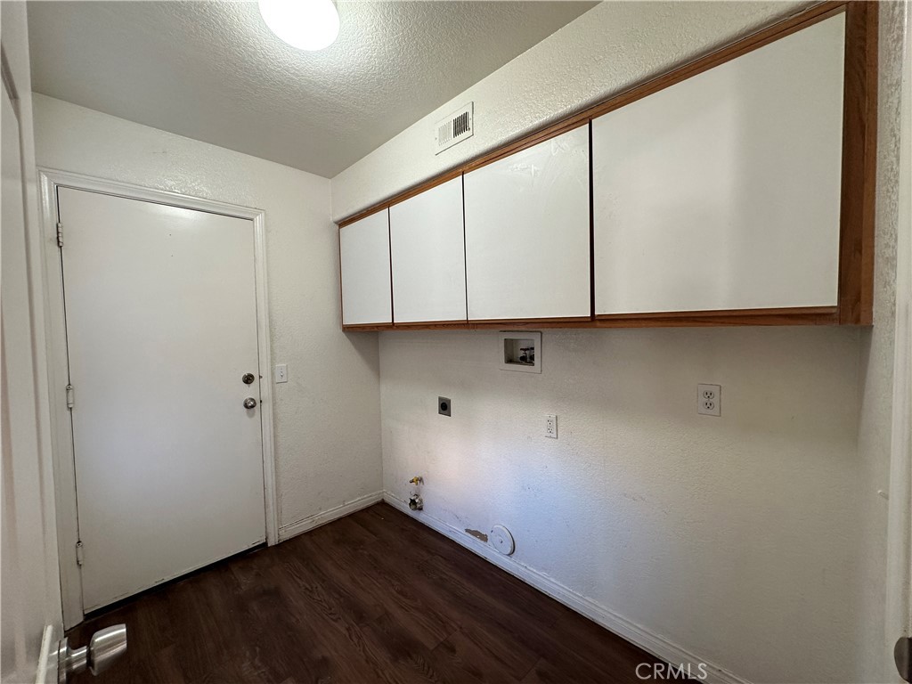 38703 La Mancha Court