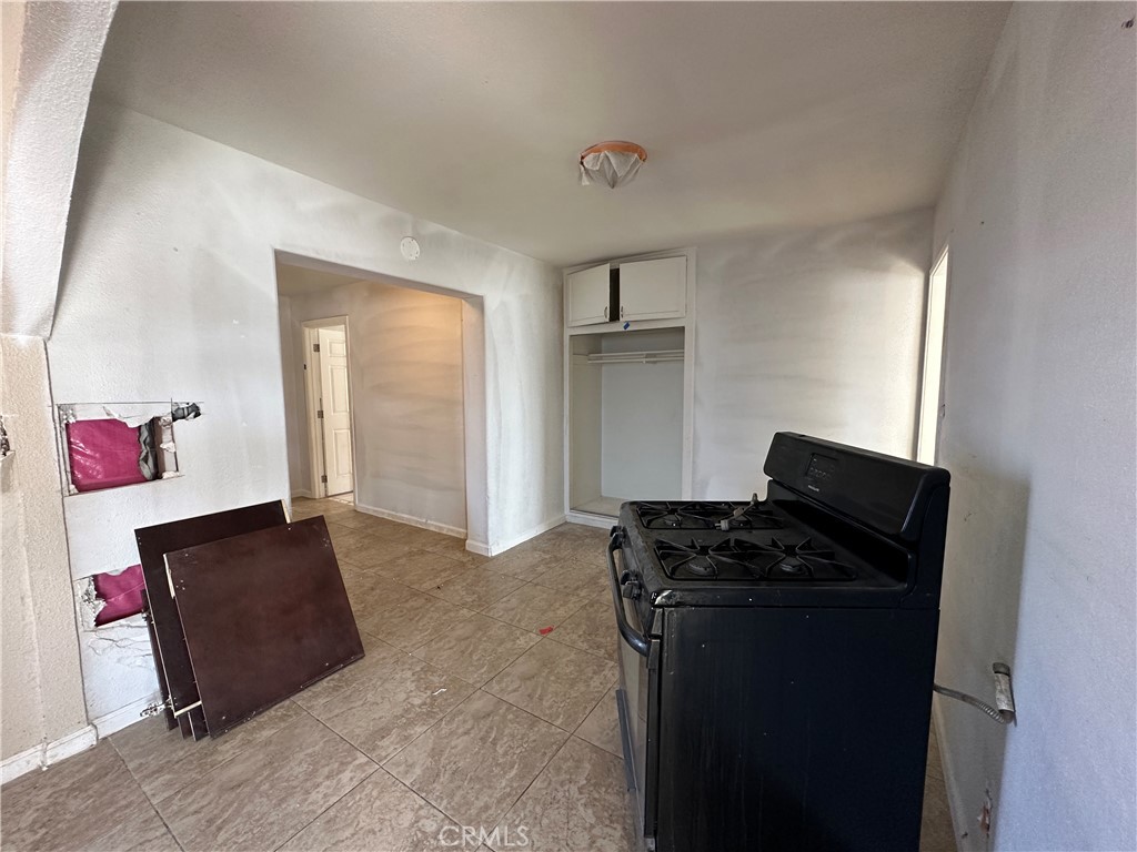 1337 W Birch Street
